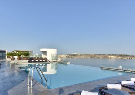 Luxe 4*-hotel op Malta met SPA en spectaculair ROOFTOPTERRAS met zwembad o.b.v. all-inclusive incl. vlucht en transfer!