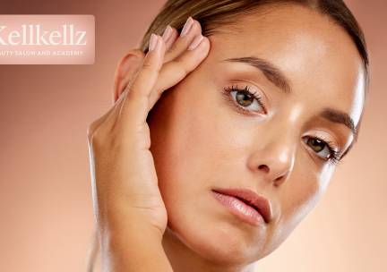 Wimper- of wenkbrauwbehandeling naar keuze