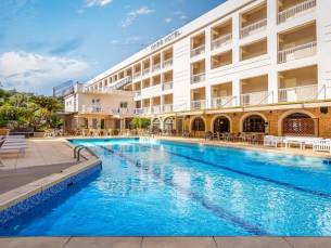 Oasis Hotel