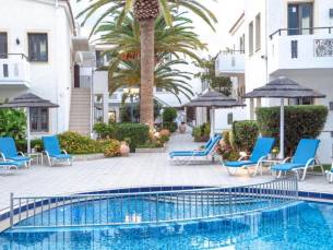 Flamingos Hotel