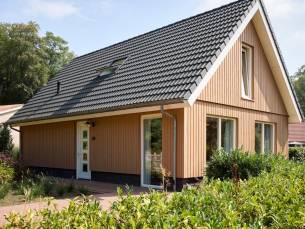 Zorgeloos genieten in de Achterhoek: Luxe 6-persoons villa op Villapark Ehzerburg in Almen + gratis parkeren!