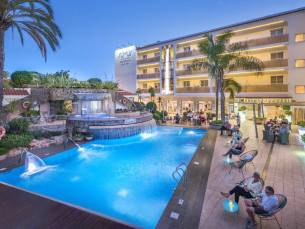 Sumus Hotel Monteplaya