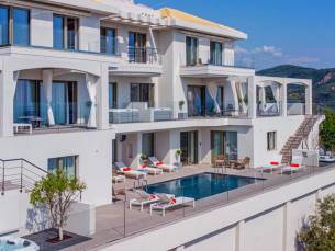 Living Home Suites