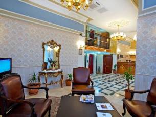 Amber Hotel
