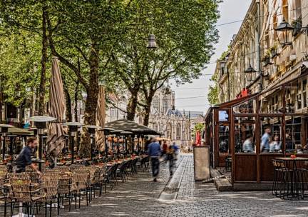 Verblijf in een trendy hotel bij de gezellige stad Breda incl. ontbijt + GRATIS parkeren!