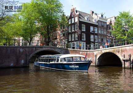 Entree City Canal Cruise door Amsterdam