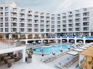 Lalila Blue Suites