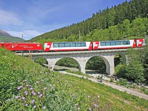 16-daagse rondreis per trein Glacier Express, Milaan en München