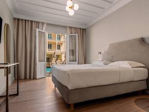 Royal Nidri Suites