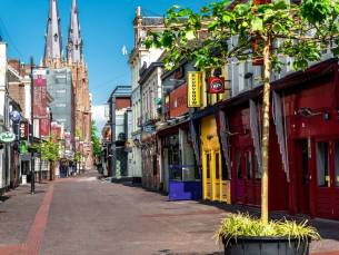 Comfortabel 4*-hotel direct naast Eindhoven Airport en nabij het bruisende centrum van Eindhoven incl. ontbijt