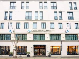 Hotel Select Berlin The Wall