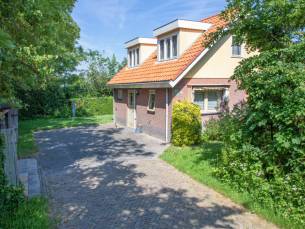 8690 - Junier - Huisman