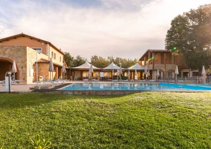 Ervaar de Toscaanse Maremma met een 4*-verblijf incl. panoramisch zwembad en authentieke keuken