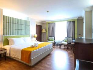 Golden Tulip Sovereign Hotel