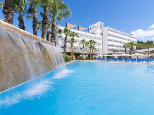 Azuline Hotel Bergantin