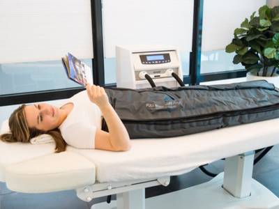 Lymfedrainagemassage + evt. pakking of bodyshape-behandeling(en)