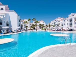 FERGUS Style Carema Beach