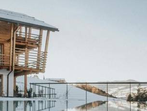 Presulis Hideaway Apartments