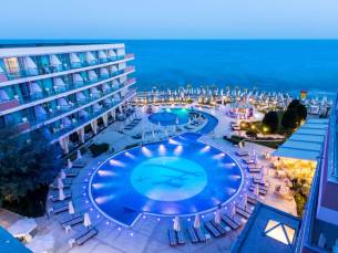 Sandy Bay Hotel