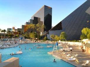 Luxor Hotel & Casino