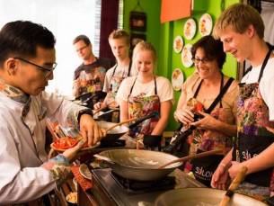 Silom Thai Kochen mit Markttour