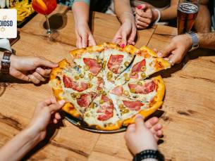 Pizza of broodje + drankje naar keuze