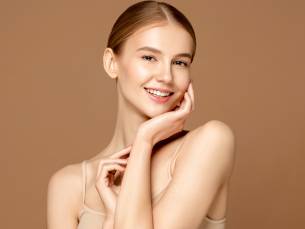 Plasmaliftbehandeling, laser-huidverstrakking of tatoeage verwijderen