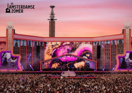 Tribune  de Amsterdamse Zomer