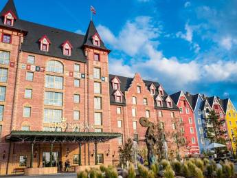 Europa-Park Freizeitpark & Erlebnis-Resort, Hotel Krønasår