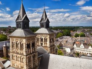 Geniet 2, 3 of 4 dagen in een 4*-designhotel in het hartje van de bruisende stad Maastricht incl. ontbijt & NS treintretour!