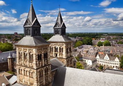 Geniet 2, 3 of 4 dagen in een 4*-designhotel in het hartje van de bruisende stad Maastricht incl. ontbijt & NS treintretour!