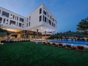 Hotel Salona Palace