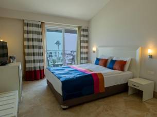 Crystal Boutique Beach Resort