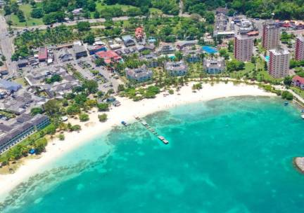 Ervaar de magie van het Caribisch gebied tijdens deze luxe 10-daagse reis incl. 8-daagse cruise