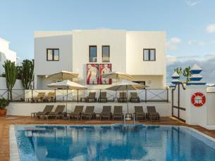 Charmant verblijf in een 4*-boetiekhotel, gevestigd in een 19e-eeuws landhuis, nabij Timanfaya met ZONNETERRAS op Lanzarote incl. vlucht en autohuur