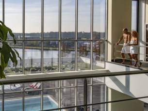 WELLNESS STUNT! ⚡️ 3 dagen genieten in een 4*-wellnesshotel in Helmond incl. diner en toegang BLUE Wellnessresort!