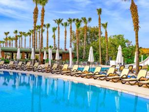 Royal Atlantis Beach Hotel