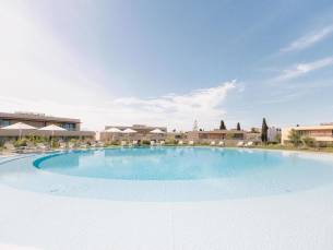 Villa White Shell Beach Villas