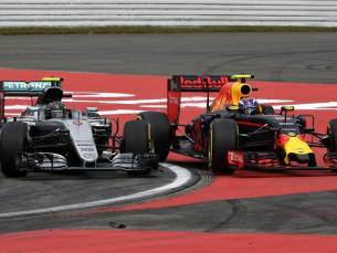 Voel de adrenaline van de Grand Prix Spanje 2026 in Barcelona incl. 4 dagen Lloret de Mar, vlucht &eacute;n weekend o.b.v. halfpension