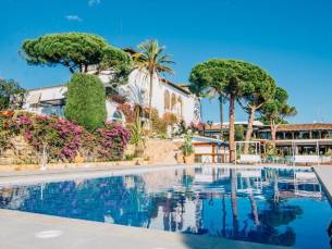 Hotel Roger De Flor By Seleqtta