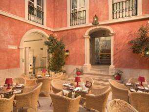 Hotel Real Pal&aacute;cio