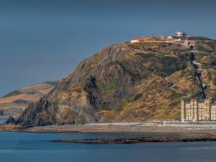 Fly & train Engeland & Wales: steden, kust & historische charme incl. vlucht, ontbijt en treins!