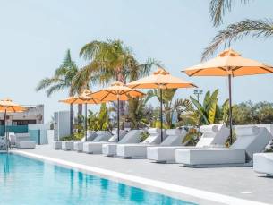 Beleef zon, zee en comfort op Rhodos: modern hotel bij Faliraki Beach incl. ontbijt, vlucht & transfer!