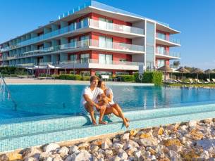 &Aacute;gua Hotels Riverside