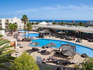 ????️ Ontsnap naar de heerlijke winterzon op Lanzarote en geniet in een fantastisch 4*-RESORT incl. vlucht, transfer en o.b.v. ontbijt, halfpension of all-inclusive