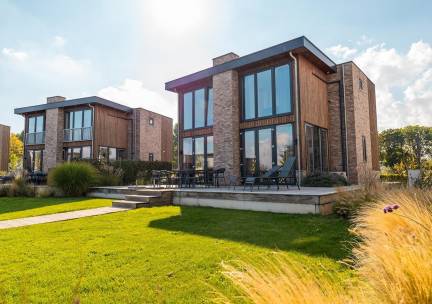 Vakantievilla aan het water met sauna 10 -personen