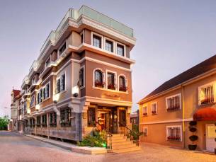 Almina Hotel