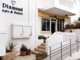Diamond Ments En Suites