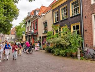 Verblijf 3 dagen in een modern hotel in hartje Delft incl. ontbijt, hapje, drankje & fietshuur!