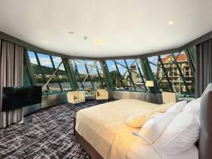 Dancing House Hotel